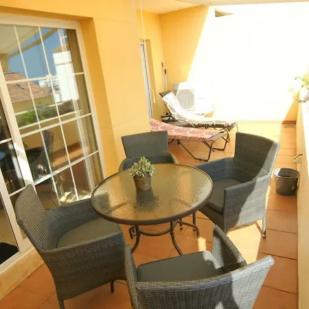 Attractive Apartment *
